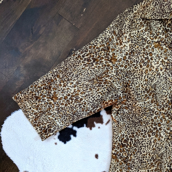 SILKY leopard - Picture 3 of 5